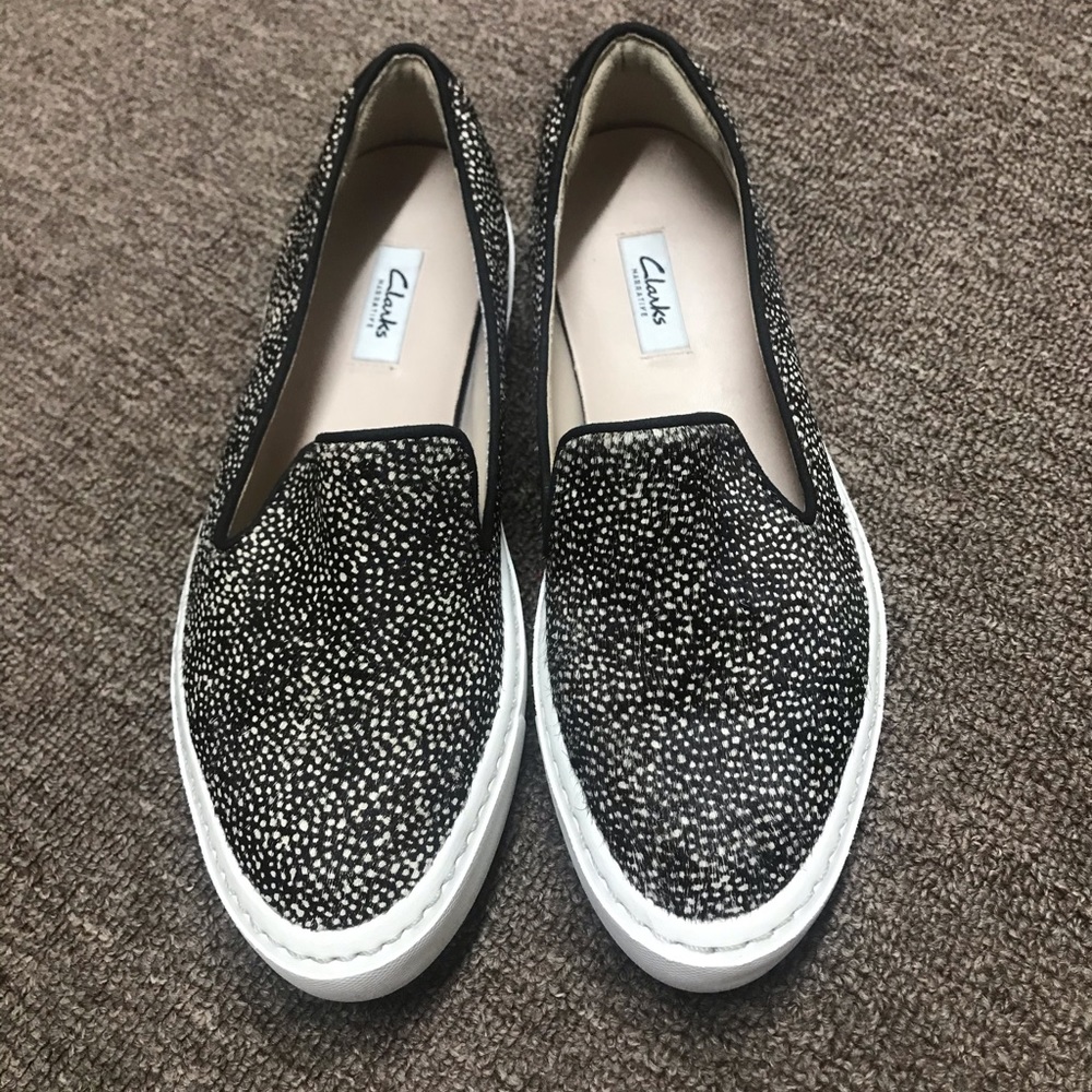 Clarks Slip On Sneakers size 9.5